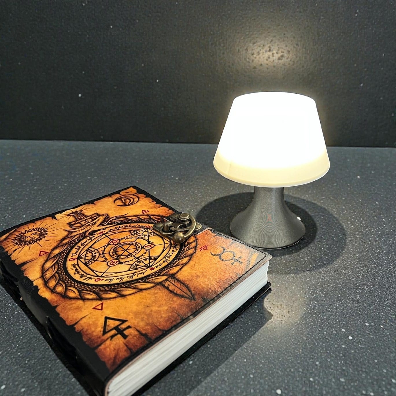 Light Weight Lamp - Image 2