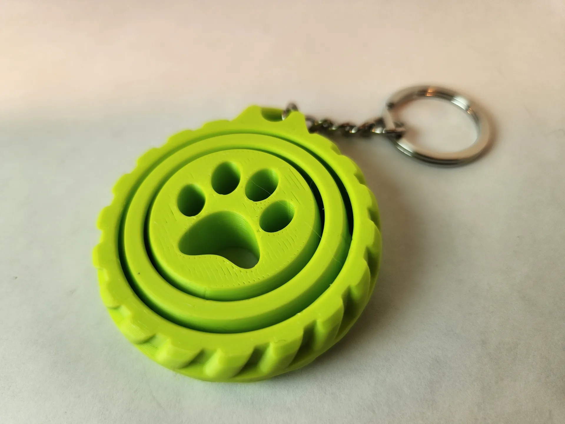 Gyroscopic Spinning Keyring - Image 3